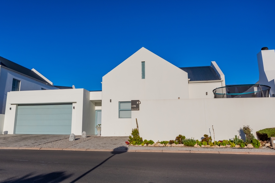 3 Bedroom Property for Sale in Blue Lagoon Western Cape